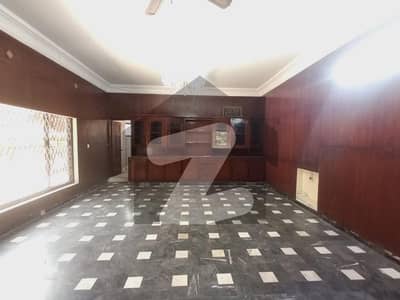 Renovated 5 Bedroom Spacious &Amp; Corner House For Rent F-10 (Also Available For Commercial Use)