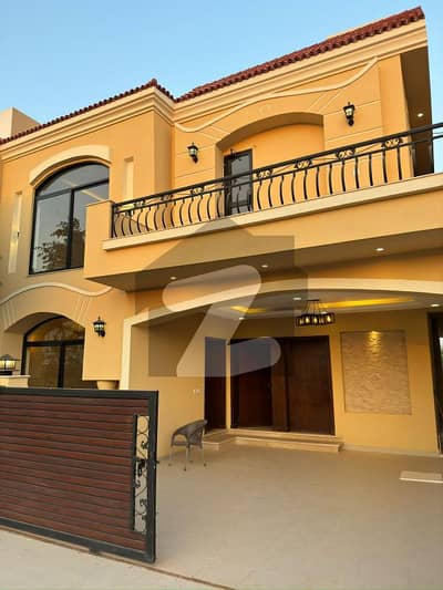 بحریہ انکلیو بحریہ ٹاؤن,اسلام آباد میں 5 کمروں کا 10 مرلہ مکان 5.4 کروڑ میں برائے فروخت۔ بحریہ انکلیو بحریہ ٹاؤن,اسلام آباد میں 5 کمروں کا 10 مرلہ مکان 5.4 کروڑ میں برائے فروخت۔