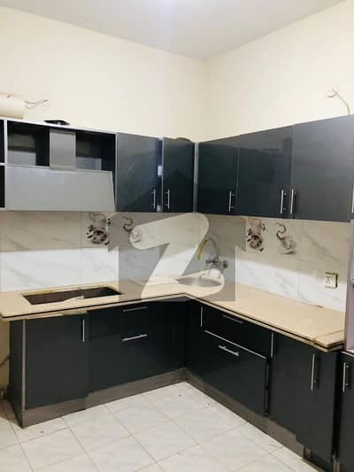 گلستانِِ جوہر ۔ بلاک 2 گلستانِ جوہر,کراچی میں 3 کمروں کا 16 مرلہ بالائی پورشن 1.15 لاکھ میں کرایہ پر دستیاب ہے۔ گلستانِِ جوہر ۔ بلاک 2 گلستانِ جوہر,کراچی میں 3 کمروں کا 16 مرلہ بالائی پورشن 1.15 لاکھ میں کرایہ پر دستیاب ہے۔