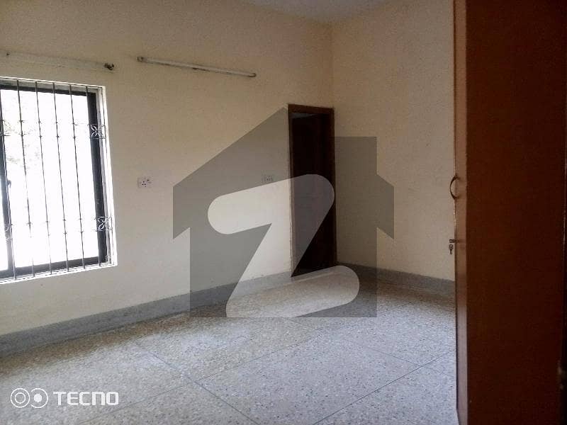 Ground Portion For Rent G10-2 Ideal Location