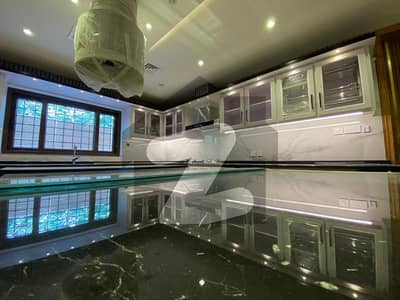 ای ۔ 7 اسلام آباد میں 6 کمروں کا 2 کنال مکان 80.0 کروڑ میں برائے فروخت۔