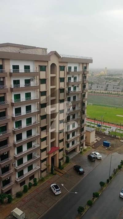 عسکری 11 عسکری,لاہور میں 4 کمروں کا 14 مرلہ فلیٹ 4.3 کروڑ میں برائے فروخت۔ عسکری 11 عسکری,لاہور میں 4 کمروں کا 14 مرلہ فلیٹ 4.3 کروڑ میں برائے فروخت۔