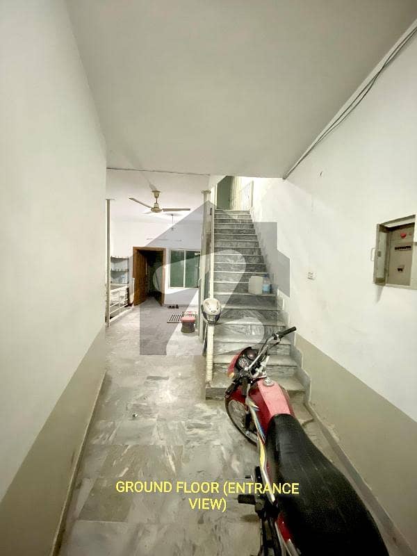 2.5 TRIPLE STORY HOUSE FOR SALE 2.5 TRIPLE STORY HOUSE FOR SALE