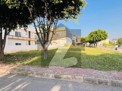 Sector C1 10 Marla Street 7 Sun facing Near to Main Entrance Solid Land Possession Utility Paid Plot For Sale Sector C1 10 Marla Street 7 Sun facing Near to Main Entrance Solid Land Possession Utility Paid Plot For Sale