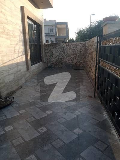 بحریہ ٹاؤن فیز 8 ۔ بلاک ای بحریہ ٹاؤن فیز 8,بحریہ ٹاؤن راولپنڈی,راولپنڈی میں 5 کمروں کا 12 مرلہ مکان 1.4 لاکھ میں کرایہ پر دستیاب ہے۔ بحریہ ٹاؤن فیز 8 ۔ بلاک ای بحریہ ٹاؤن فیز 8,بحریہ ٹاؤن راولپنڈی,راولپنڈی میں 5 کمروں کا 12 مرلہ مکان 1.4 لاکھ میں کرایہ پر دستیاب ہے۔