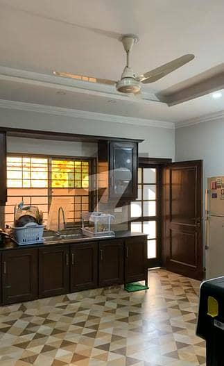 پی سی ایس آئی آر ہاؤسنگ سکیم فیز 2 پی سی ایس آئی آر ہاؤسنگ سکیم,لاہور میں 7 کمروں کا 18 مرلہ مکان 8.0 کروڑ میں برائے فروخت۔ پی سی ایس آئی آر ہاؤسنگ سکیم فیز 2 پی سی ایس آئی آر ہاؤسنگ سکیم,لاہور میں 7 کمروں کا 18 مرلہ مکان 8.0 کروڑ میں برائے فروخت۔