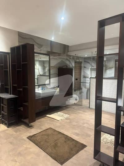 سوِل لائنز فیصل آباد میں 15 مرلہ عمارت 2.5 لاکھ میں کرایہ پر دستیاب ہے۔