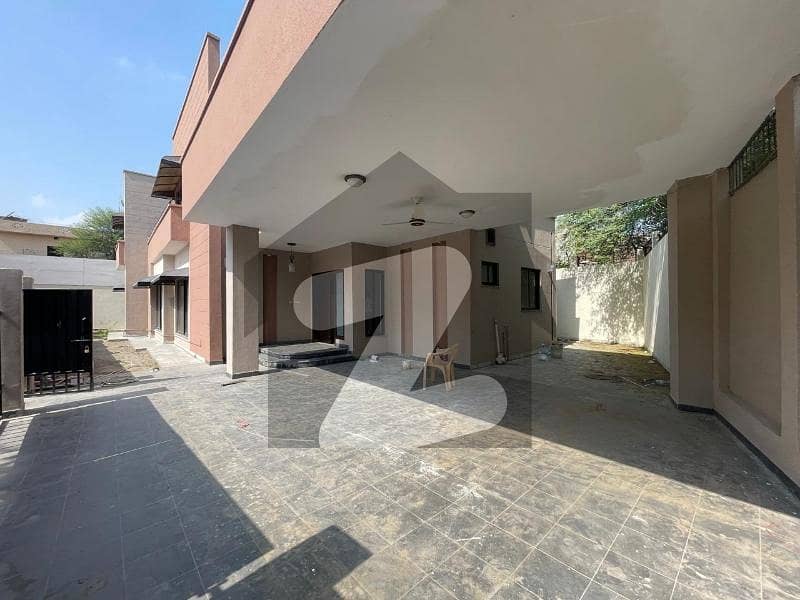 عسکری 11 عسکری,لاہور میں 5 کمروں کا 1 کنال مکان 8.25 کروڑ میں برائے فروخت۔ عسکری 11 عسکری,لاہور میں 5 کمروں کا 1 کنال مکان 8.25 کروڑ میں برائے فروخت۔