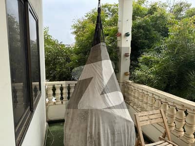 DHA PHASE 8 250 YARDS 4 BEDROOMS DUPLEX BUNGALOW IS UP FOR URGENT SALE