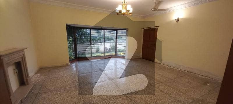 House for Rent 1 Kanal 5 Bedrooms 4.5 Lac House for Rent 1 Kanal 5 Bedrooms 4.5 Lac