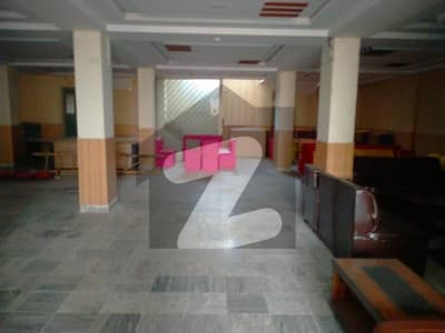 آئی ۔ 10 اسلام آباد میں 18 مرلہ دفتر 7.5 لاکھ میں کرایہ پر دستیاب ہے۔