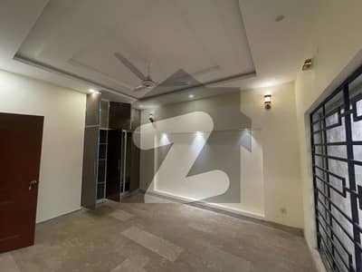 10 Marla Brand New House For Rent