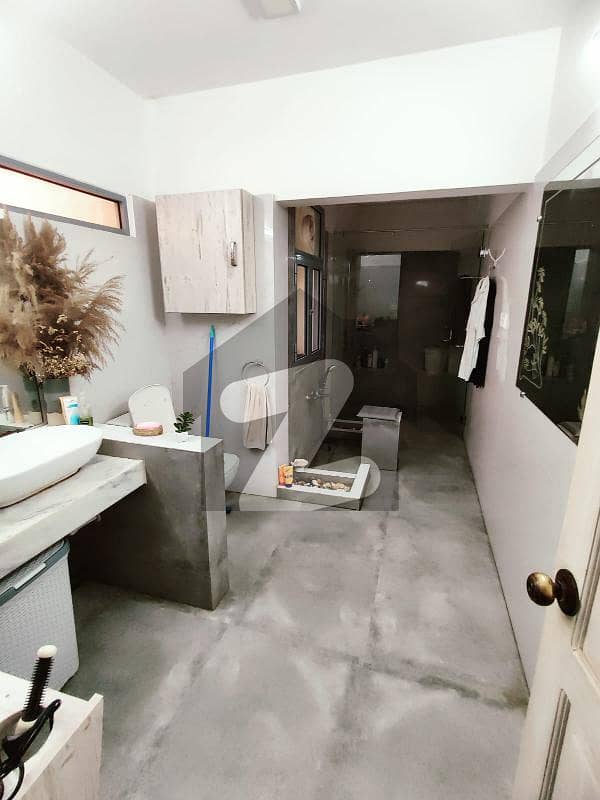 Commercial Used Bungalow Available For Rent Commercial Used Bungalow Available For Rent