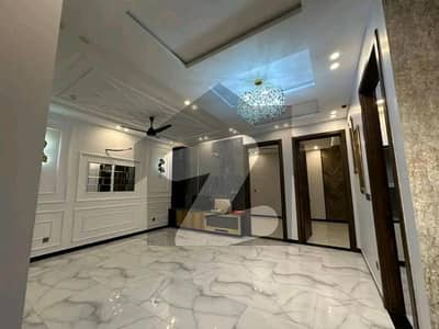 ڈی ایچ اے فیز 8 ڈی ایچ اے ڈیفینس,کراچی میں 3 کمروں کا 1 کنال بالائی پورشن 2.35 لاکھ میں کرایہ پر دستیاب ہے۔ ڈی ایچ اے فیز 8 ڈی ایچ اے ڈیفینس,کراچی میں 3 کمروں کا 1 کنال بالائی پورشن 2.35 لاکھ میں کرایہ پر دستیاب ہے۔