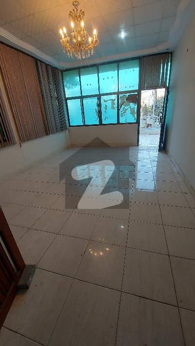 کلفٹن ۔ بلاک 8 کلفٹن,کراچی میں 3 کمروں کا 16 مرلہ بالائی پورشن 2.5 لاکھ میں کرایہ پر دستیاب ہے۔