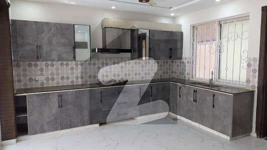 FOR RENT 2 Kanal Almost Brand New Double Storey F_8/3