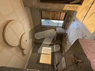 اسلام آباد - مری ایکسپریس وے اسلام آباد میں 7 کمروں کا 10 مرلہ مکان 2.45 کروڑ میں برائے فروخت۔