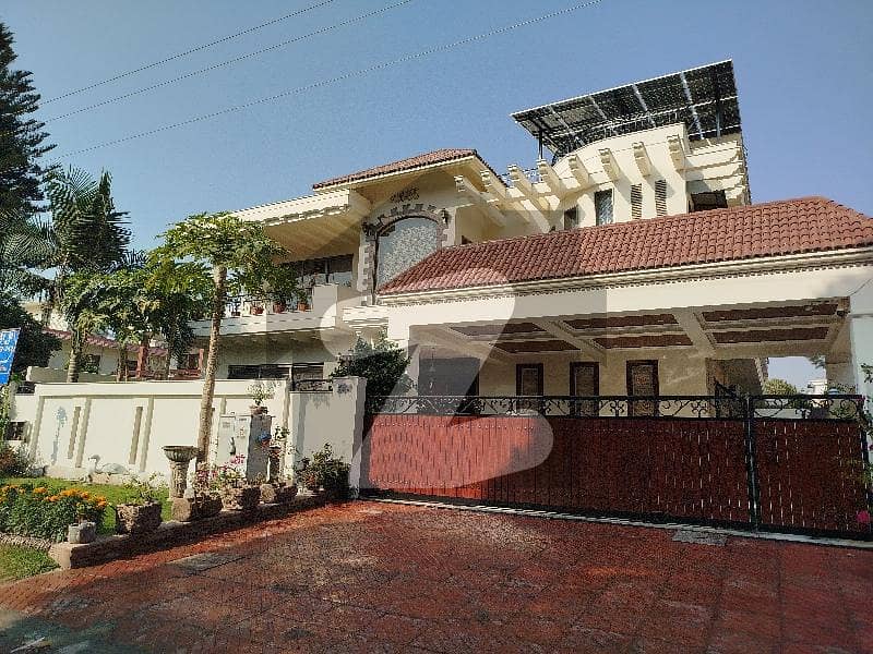 ایف ۔ 10 اسلام آباد میں 5 کمروں کا 1 کنال مکان 5.5 لاکھ میں کرایہ پر دستیاب ہے۔ ایف ۔ 10 اسلام آباد میں 5 کمروں کا 1 کنال مکان 5.5 لاکھ میں کرایہ پر دستیاب ہے۔