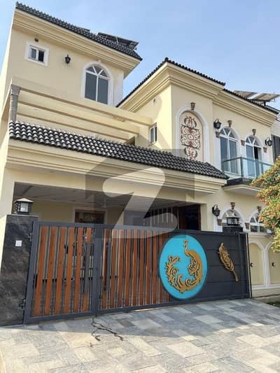 10 Marla Brand New luxury house