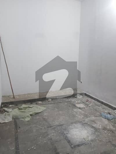 والٹن روڈ لاہور میں 2 کمروں کا 4 مرلہ زیریں پورشن 25.0 ہزار میں کرایہ پر دستیاب ہے۔