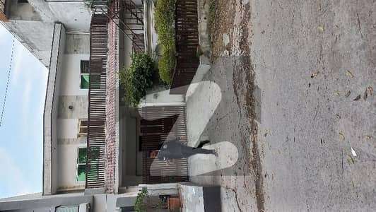 G9/4 ,30/50 Old house for sale top location along with park and double road