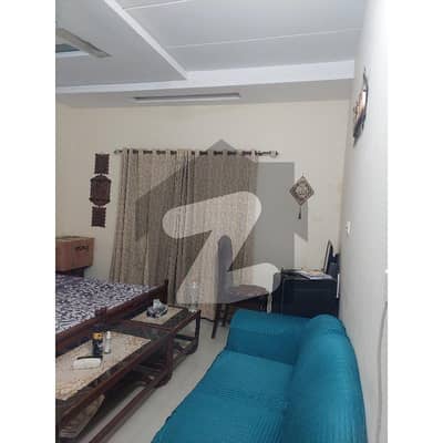 House 4.4 Marla 3 Bead Attached Bathroom Tv Lounge Kitchen Near Market Masjid Park