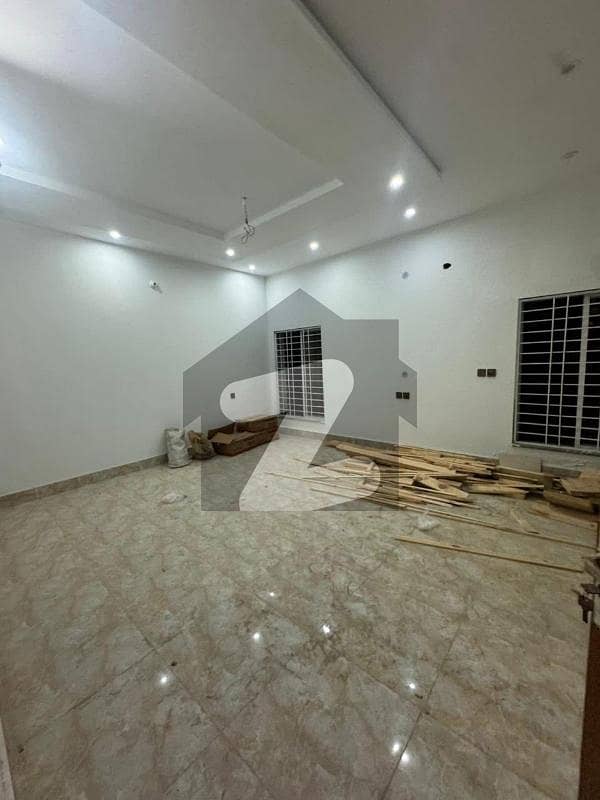 commercial Building available for rent commercial Building available for rent