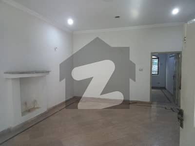 10 marla Outstanding lower Portion In wapda Town Near Park