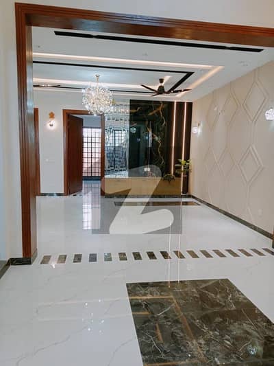 BRAND NEW ULTRA MODERN DOUBLE HEIGHTED HOUSE AVAILABLE FOR SALE IN LDA AVENUE LAHORE