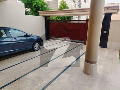 20 Marla Prime Location House For Sale in Officer Colony No. 2, Madina Town Faisalabad 20 Marla Prime Location House For Sale in Officer Colony No. 2, Madina Town Faisalabad