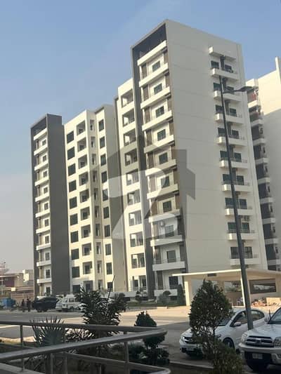 عسکری 10 عسکری,لاہور میں 4 کمروں کا 12 مرلہ فلیٹ 4.25 کروڑ میں برائے فروخت۔ عسکری 10 عسکری,لاہور میں 4 کمروں کا 12 مرلہ فلیٹ 4.25 کروڑ میں برائے فروخت۔