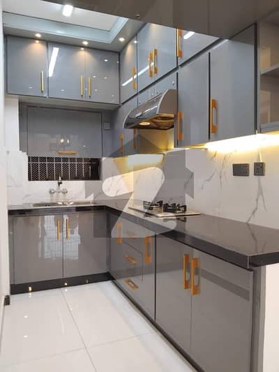 گلستانِِ جوہر ۔ بلاک 15 گلستانِ جوہر,کراچی میں 3 کمروں کا 6 مرلہ فلیٹ 2.5 کروڑ میں برائے فروخت۔ گلستانِِ جوہر ۔ بلاک 15 گلستانِ جوہر,کراچی میں 3 کمروں کا 6 مرلہ فلیٹ 2.5 کروڑ میں برائے فروخت۔