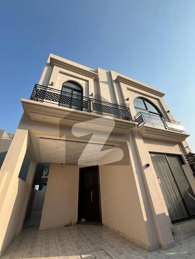 Fully Furnished 5 Marla Modern House For Sale in DHA Phase 9 Town, Lahore