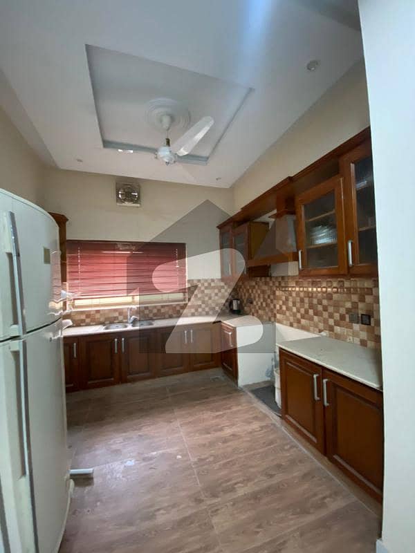 پی ڈبلیو ڈی ہاؤسنگ سوسائٹی ۔ بلاک ڈی پی ڈبلیو ڈی ہاؤسنگ سکیم,اسلام آباد میں 5 کمروں کا 10 مرلہ مکان 3.9 کروڑ میں برائے فروخت۔ پی ڈبلیو ڈی ہاؤسنگ سوسائٹی ۔ بلاک ڈی پی ڈبلیو ڈی ہاؤسنگ سکیم,اسلام آباد میں 5 کمروں کا 10 مرلہ مکان 3.9 کروڑ میں برائے فروخت۔