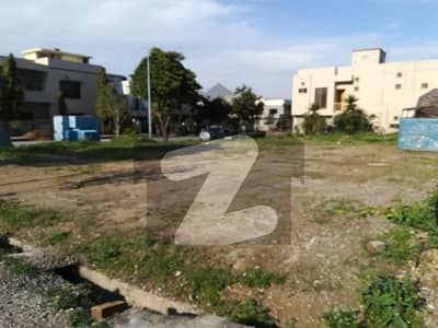 ڈی ایچ اے ڈیفینس فیز 1 ڈی ایچ اے ڈیفینس,اسلام آباد میں 1 کنال رہائشی پلاٹ 3.5 کروڑ میں برائے فروخت۔