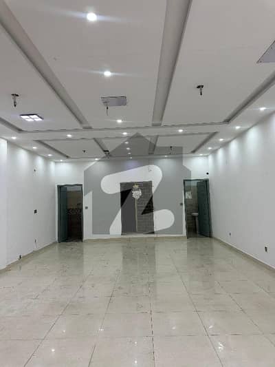 کالج روڈ لاہور میں 4 مرلہ عمارت 3.1 کروڑ میں برائے فروخت۔