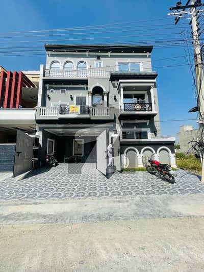 LDA Avenue Block J 10 Marla Modern House Available For Sale At Lucrative Price