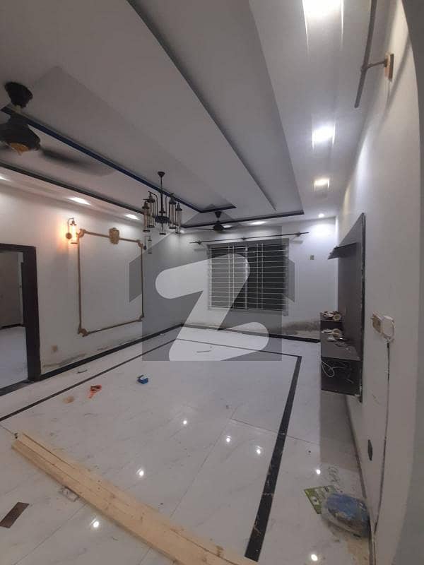 نیشنل پولیس فاؤنڈیشن او ۔ 9 اسلام آباد میں 3 کمروں کا 1 کنال بالائی پورشن 90.0 ہزار میں کرایہ پر دستیاب ہے۔ نیشنل پولیس فاؤنڈیشن او ۔ 9 اسلام آباد میں 3 کمروں کا 1 کنال بالائی پورشن 90.0 ہزار میں کرایہ پر دستیاب ہے۔