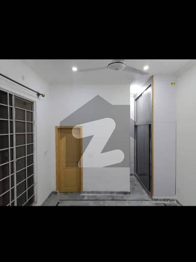 سوان گارڈن ۔ بلاک ای سوان گارڈن,اسلام آباد میں 3 کمروں کا 10 مرلہ بالائی پورشن 60.0 ہزار میں کرایہ پر دستیاب ہے۔