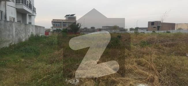 نیول اینکریج - بلاک ایل نیول اینکریج,اسلام آباد میں 1 کنال رہائشی پلاٹ 2.25 کروڑ میں برائے فروخت۔