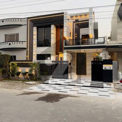 سینٹرل پارک ۔ بلاک اے سینٹرل پارک ہاؤسنگ سکیم,لاہور میں 5 کمروں کا 10 مرلہ مکان 3.65 کروڑ میں برائے فروخت۔ سینٹرل پارک ۔ بلاک اے سینٹرل پارک ہاؤسنگ سکیم,لاہور میں 5 کمروں کا 10 مرلہ مکان 3.65 کروڑ میں برائے فروخت۔