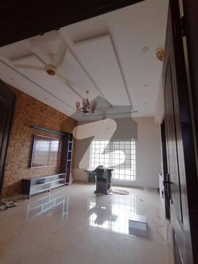 10 MARLA HOUSE FOR SALE IN IEP TOWN