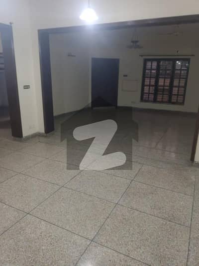 Full House 12 Marla For Rent In Johar Town A1 College Road