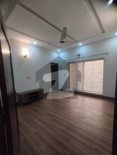 4 Marla Beautiful Flat Available For Rent All Facilities