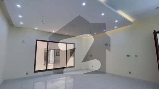 Ready to move 272sq yd 5Bedroom DDL Luxury Villa FOR SALE. Only 3km from Main Entrance of BTK. Near MIDWAY Commercial, Parks, Masjid and Gallery. Ready to move 272sq yd 5Bedroom DDL Luxury Villa FOR SALE. Only 3km from Main Entrance of BTK. Near MIDWAY Commercial, Parks, Masjid and Gallery.