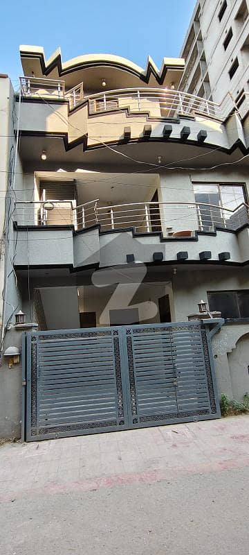 ایچ ۔ 13 اسلام آباد میں 6 کمروں کا 5 مرلہ مکان 2.75 کروڑ میں برائے فروخت۔