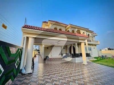 ویلینشیاء ہاؤسنگ سوسائٹی لاہور میں 7 کمروں کا 2 کنال مکان 11.5 کروڑ میں برائے فروخت۔