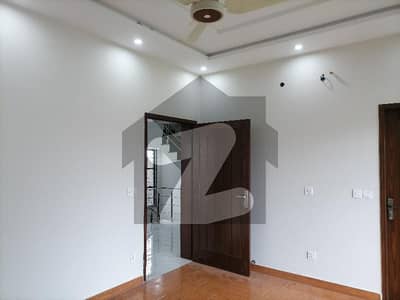 Get Your Hands On House In Lahore Best Area