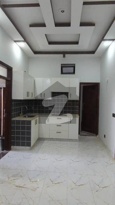 سکیم 33 - سیکٹر 31 سکیم 33,کراچی میں 2 کمروں کا 5 مرلہ بالائی پورشن 39.0 ہزار میں کرایہ پر دستیاب ہے۔