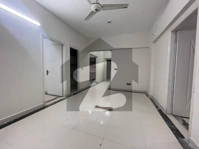 گلبرگ گرینز گلبرگ,اسلام آباد میں 3 کمروں کا 5 مرلہ فلیٹ 1.9 کروڑ میں برائے فروخت۔ گلبرگ گرینز گلبرگ,اسلام آباد میں 3 کمروں کا 5 مرلہ فلیٹ 1.9 کروڑ میں برائے فروخت۔